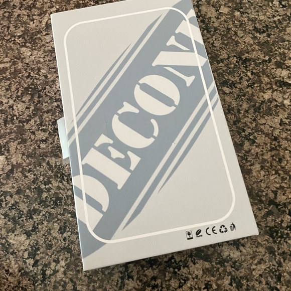 DECONE iPhone 14pro case!!! Phantom Series silicone phone case!! BNWT!! - Picture 7 of 8